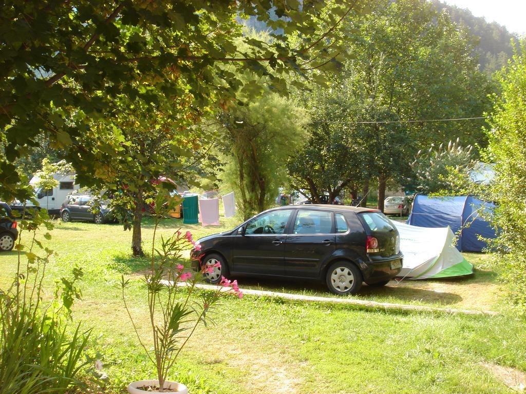 Camping Frederic Mistral Castellane Dış mekan fotoğraf
